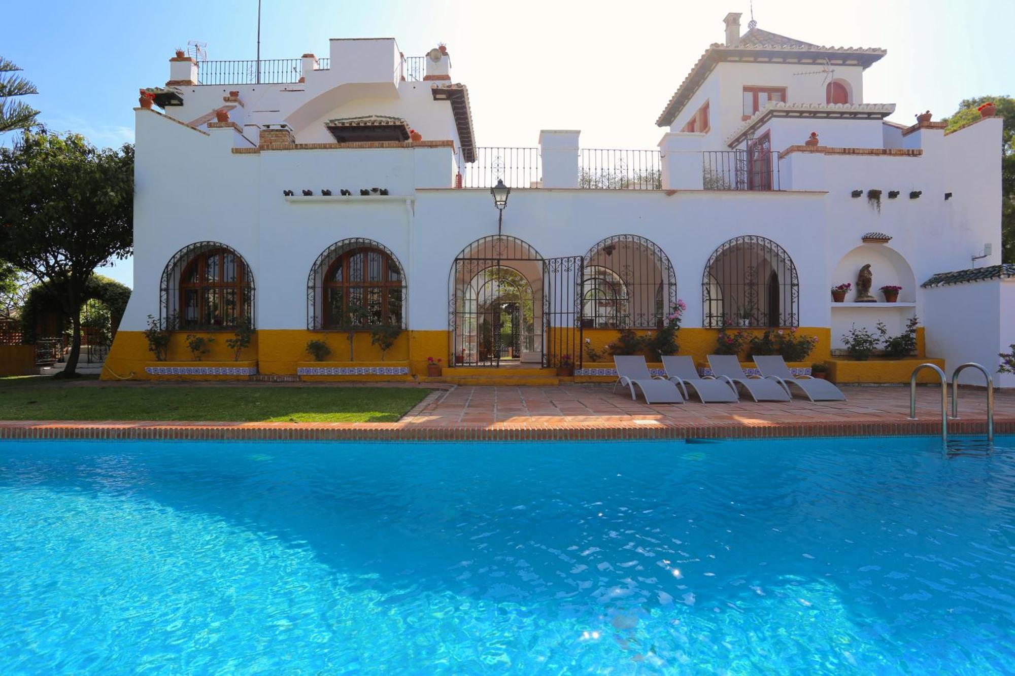 Villa Clavero Nine Premium Apt Malaga Bagian luar foto